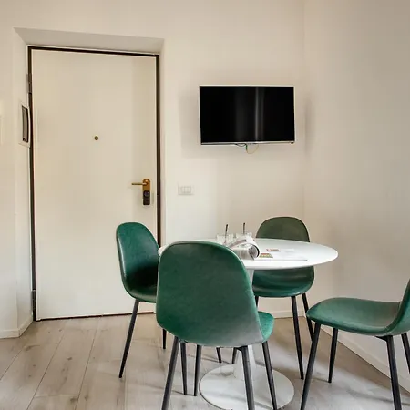 Domusmi Palazzi 15 Apartment Milan
